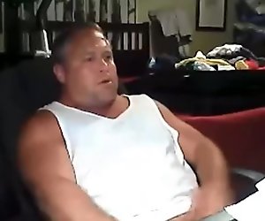 Chunky daddy stroking and cumming