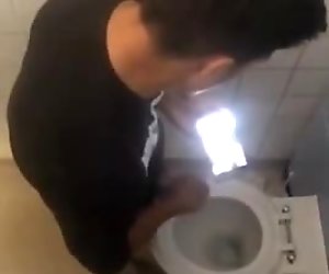 Spying on Latino jerking off in men's room